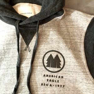 American Eagle Black and Grey Men’s Hoodie - L